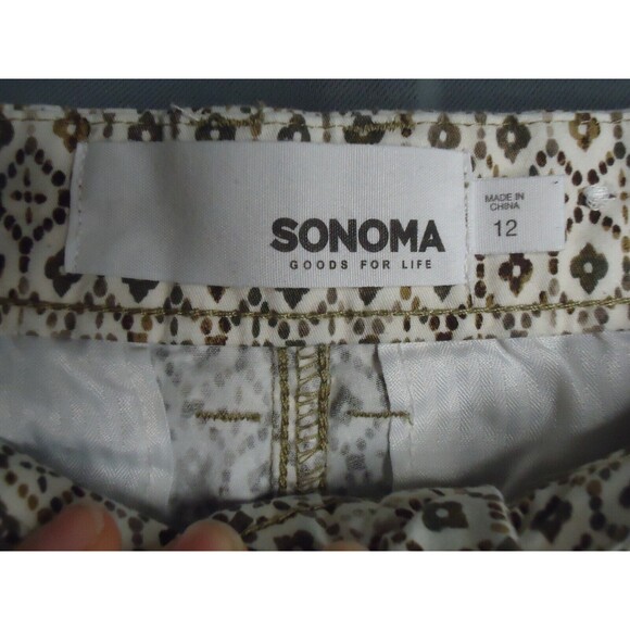 Sonoma Multicolored Geometric Print Mid Rise Shorts Womens Size 12 - Picture 3 of 8
